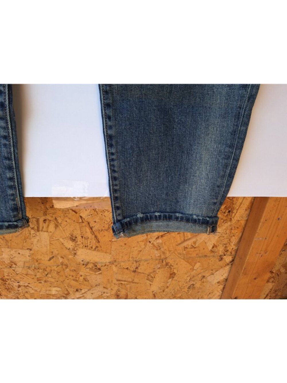 Zenana Jeans Adult Size 26 30X26 Straight Leg High Rise Womens NWT - Picture 2 of 7